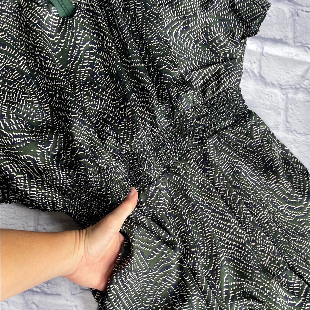 Chic Green Patterned Romper - image 5